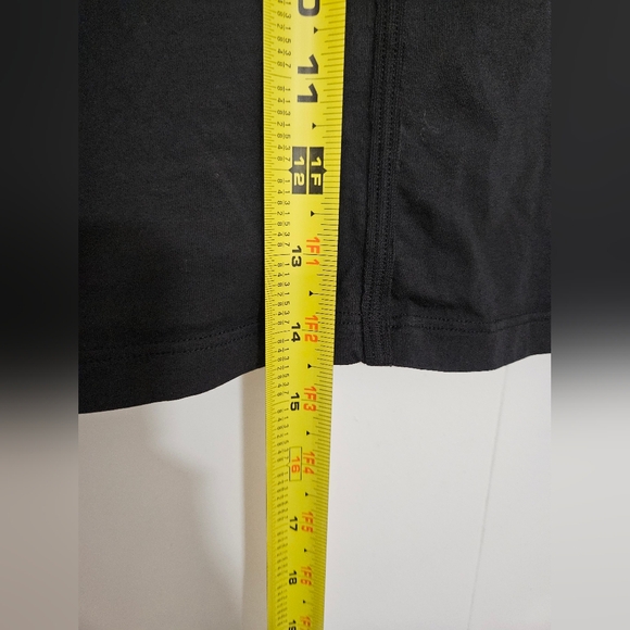 Lululemon Crop Top Tee Shirt - Picture 6 of 7